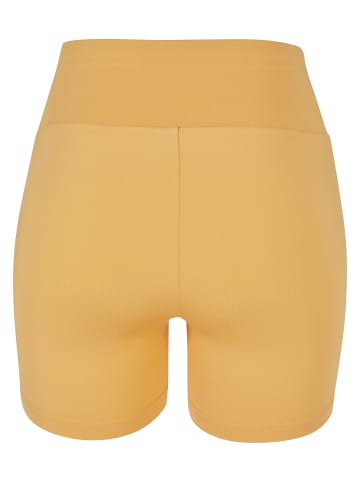 Urban Classics Hotpants in paleorange