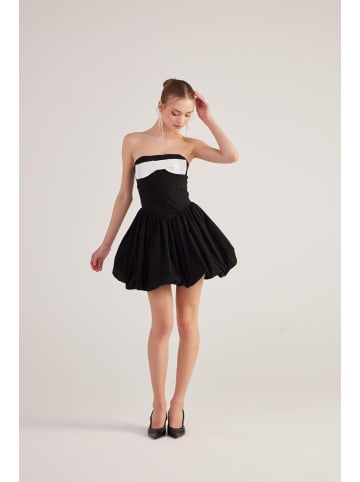 Holly Lolly Kleid in Schwarz