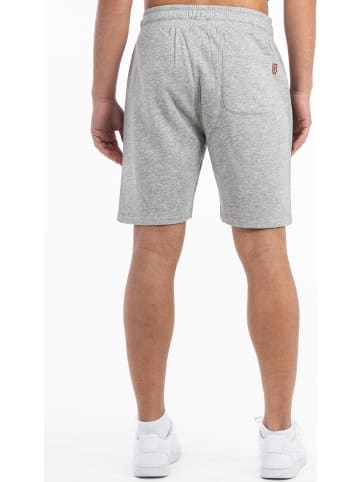 Short "Skaill" in Grau