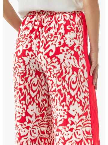 comma Hose lang in Rot