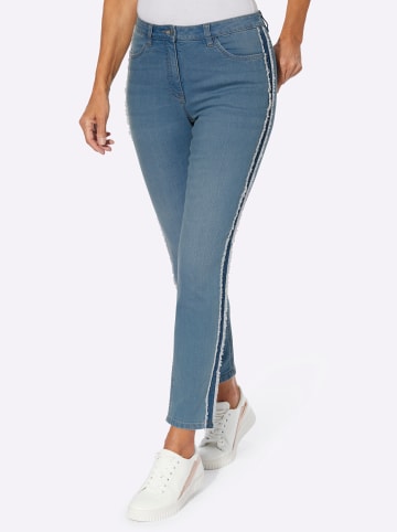 Sieh an! Röhrenjeans in blue-bleached