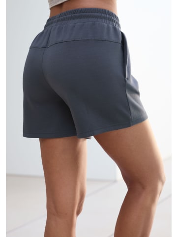 Copenhagen Studios Sweatshorts in dunkelgrau