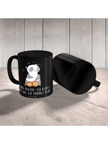 Mr. & Mrs. Panda Teetasse Djembe Rhythmus mit Spruch in Schwarz
