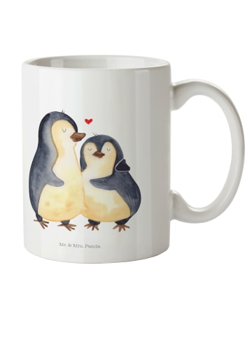 Mr. & Mrs. Panda Kindertasse Pinguin umarmen ohne Spruch in Weiß