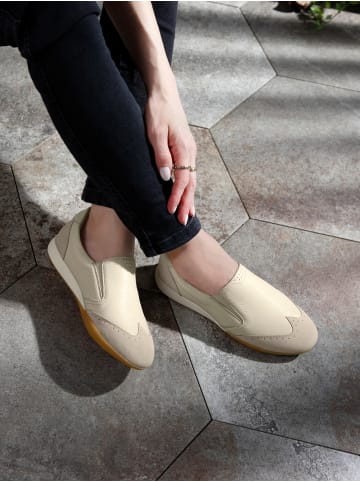 Heine Slipper in sand