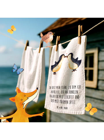 Mr. & Mrs. Panda Handtuch Pinguin Liebe mit Spruch in Weiß