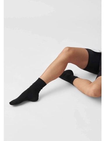 SNOCKS Klassische Damen Socken 4 Paar in Schwarz