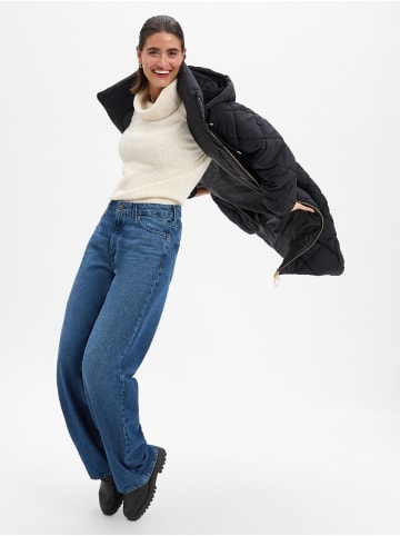 Barbour Steppmantel Kirkton in schwarz