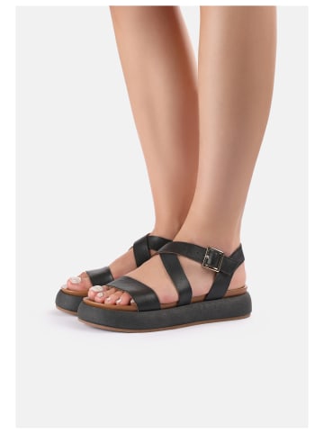 INUOVO Sandalen in Black