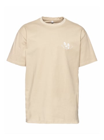 Just Rhyse Just Rhyse in wet sand