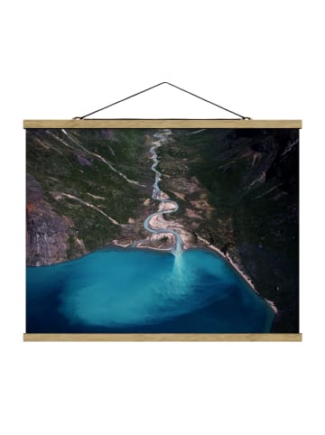 WALLART Stoffbild mit Posterleisten - Fluss in Grönland in Blau
