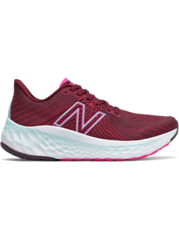 New Balance Sneaker VONGO V5 in Rot