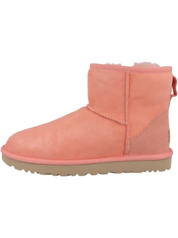 UGG Boots Classic Mini II in pink