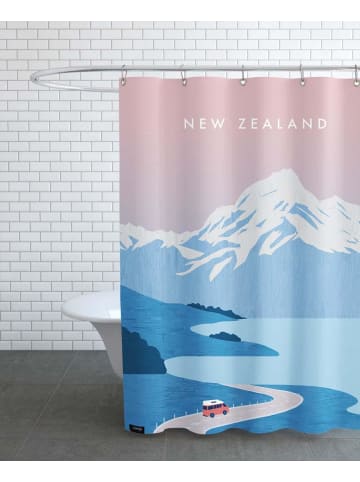 Juniqe Duschvorhang "New Zealand" in Blau & Rosa