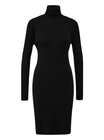 Q/S designed by Kleid in Schwarz