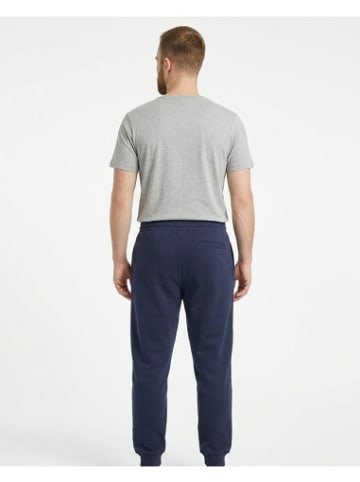 Converse Hose in Marine