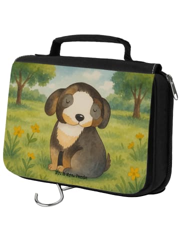 Mr. & Mrs. Panda Kulturtasche Hund Entspannen Design ohne Spruch in Weiß