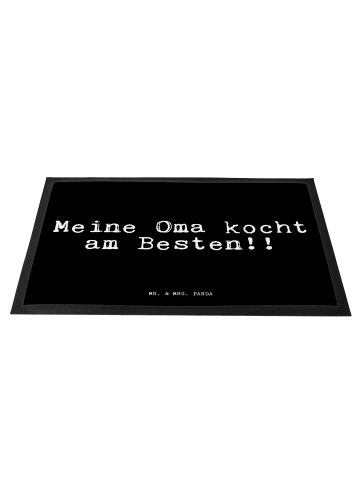 Mr. & Mrs. Panda Fußmatte Meine Oma kocht am... mit Spruch in Schwarz