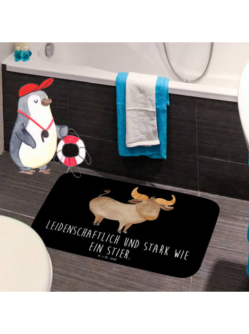 Mr. & Mrs. Panda Badteppich Sternzeichen Stier mit Spruch in Schwarz