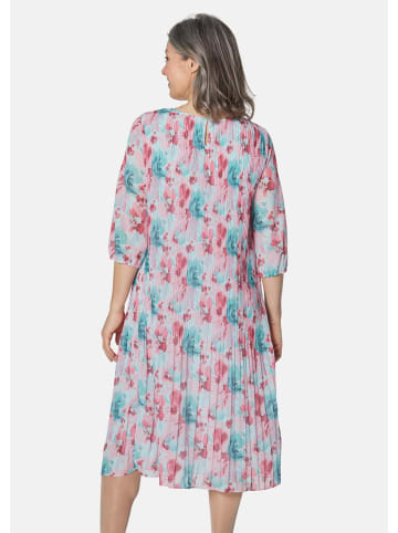 GOLDNER Kurzgröße:  Aufregend plissiertes Kleid in lagune / apricot / geblümt