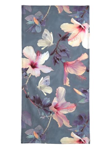 Juniqe Handtuch "Butterflies & Hibiscus Flowers" in Grau & Rosa