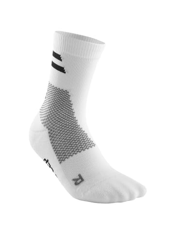 cep TRAINING COMPRESSISOCKSMID CUT in Weiß