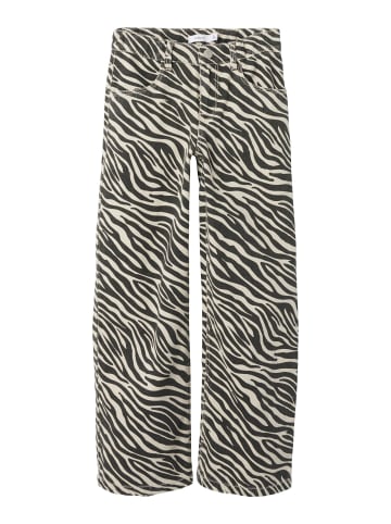 name it Hose in Cement