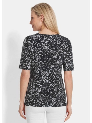 GOLDNER Kurzgröße:  Viskoseshirt mit Leo Print in schwarz / weiß / gemustert