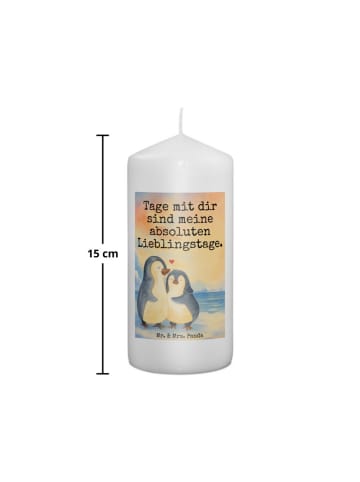 Mr. & Mrs. Panda Stumpenkerze Pinguin umarmen Design mit Spruch in Weiß