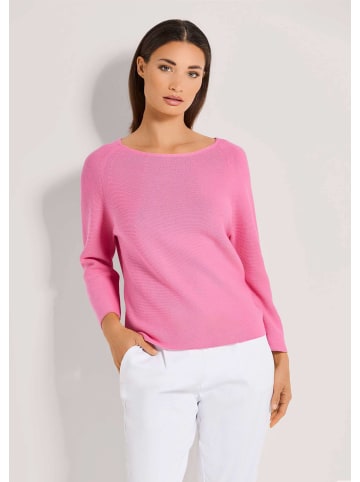 MADELEINE Pullover in modischer Kurzform in himbeersorbet