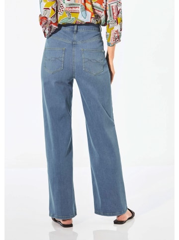 GOLDNER Kurzgröße:  Klassische Denimhose, dezente Waschung in hellblau