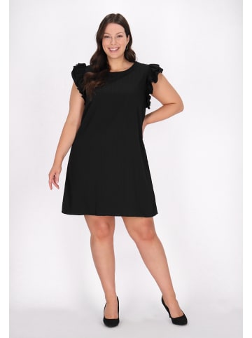Usha Plus Size Dress in Black