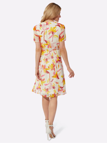 Sieh an! Kleid in champagner-apricot-bedruckt