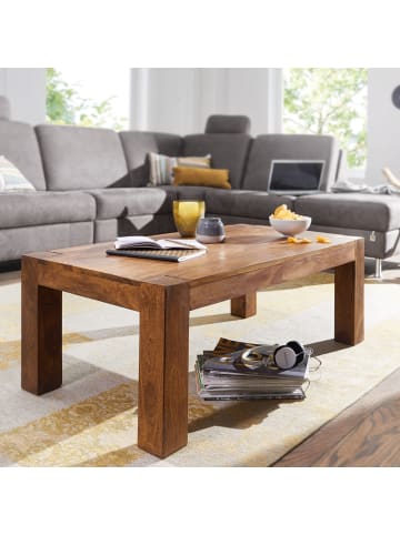 KADIMA DESIGN Rustikaler Couchtisch NAKO: Akazienholz, quadratisch, pflegeleicht in Braun