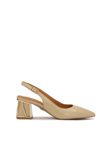 Kazar Pumps in Beige