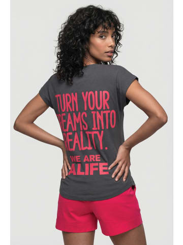 alife and kickin Kurzarmshirt EiraAK P in Dreams Into Reality - iron gate