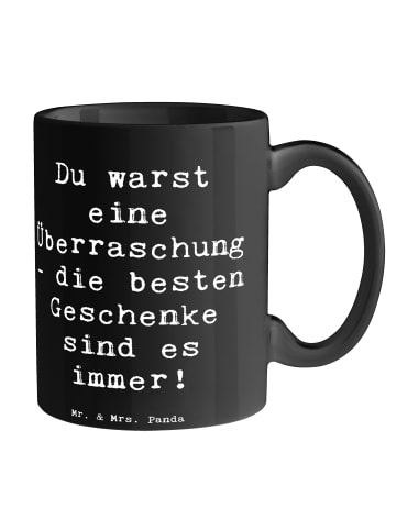Mr. & Mrs. Panda Tasse Überraschung Adoptivkind mit Spruch in Schwarz