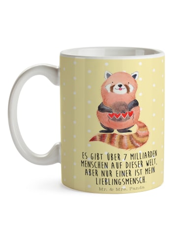 Mr. & Mrs. Panda Mug Roter Panda mit Spruch in Gelb Pastell