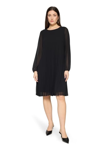 BETTY & CO Chiffonkleid mit Plissee in Schwarz