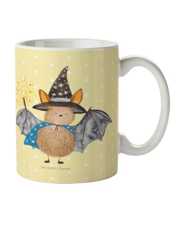 Mr. & Mrs. Panda Kindertasse Fledermaus Zauberer ohne Spruch in Gelb Pastell