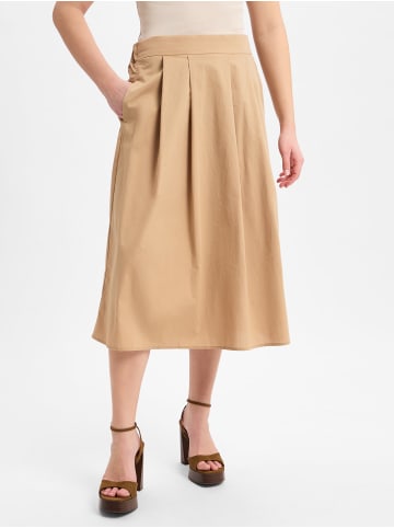 More & More Rock in camel - 0002