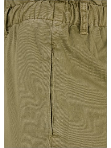 Urban Classics Shorts in grün