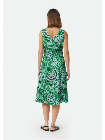 comma Kleid  in  76A3_smaragd