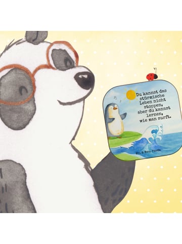 Mr. & Mrs. Panda Getränkeuntersetzer Pinguin Surfer Design mit S... in Weiß