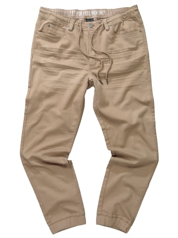 JP1880 Hose in sand