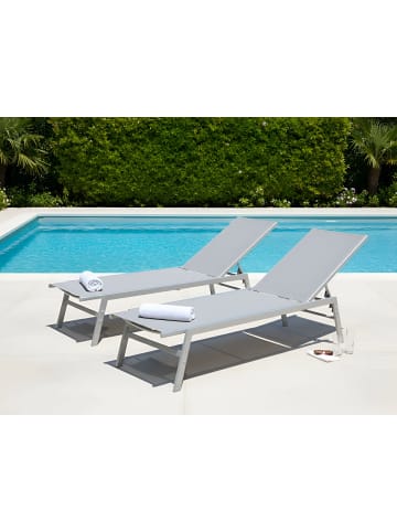 Beliani Gartenliege NOLI in Grau/Silber - (W) 53 x (H) 32 x (L) 154 cm