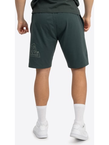 Lonsdale Short "Chilley" in Grün