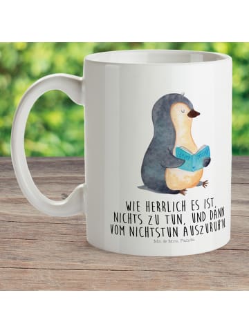 Mr. & Mrs. Panda Plastikbecher Pinguin Buch mit Spruch in Weiß