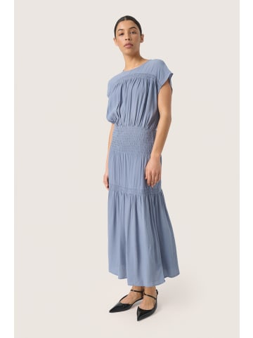 Soaked in Luxury Kleid SLLayna Gerade Passform in Flint Stone