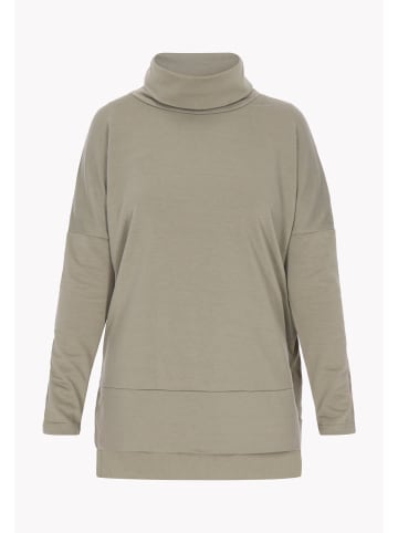 Usha Women Sweatshirt in Green